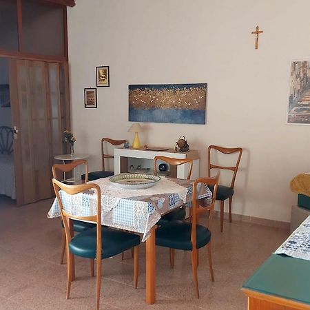 Casa Fronte Mare Puro Relax Villa Cava dʼAliga Kültér fotó